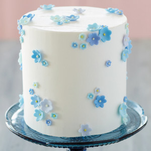 Scattered Floral Cake